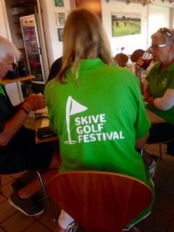 Skive Golf Festival - uge 28 - Hjælpere i grønne trøjer